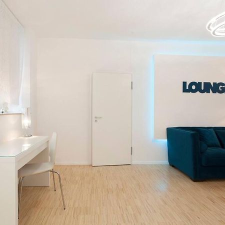 Exclusive 2-Room Souterrain Apartment Nuremberg ภายนอก รูปภาพ
