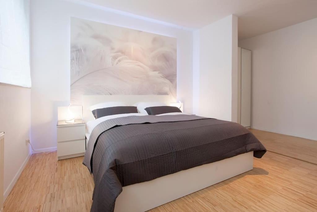 Exclusive 2-Room Souterrain Apartment Nuremberg ภายนอก รูปภาพ