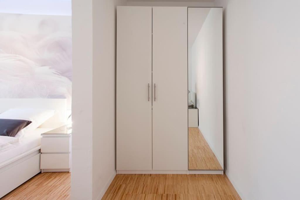 Exclusive 2-Room Souterrain Apartment Nuremberg ภายนอก รูปภาพ