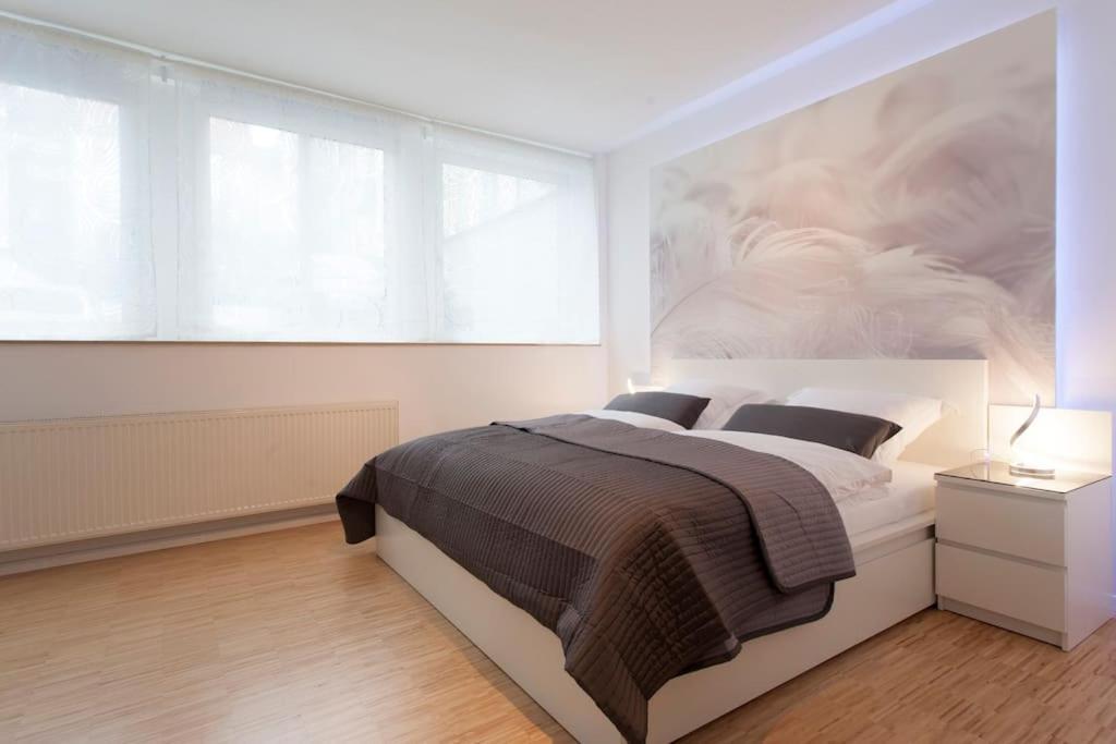 Exclusive 2-Room Souterrain Apartment Nuremberg ภายนอก รูปภาพ
